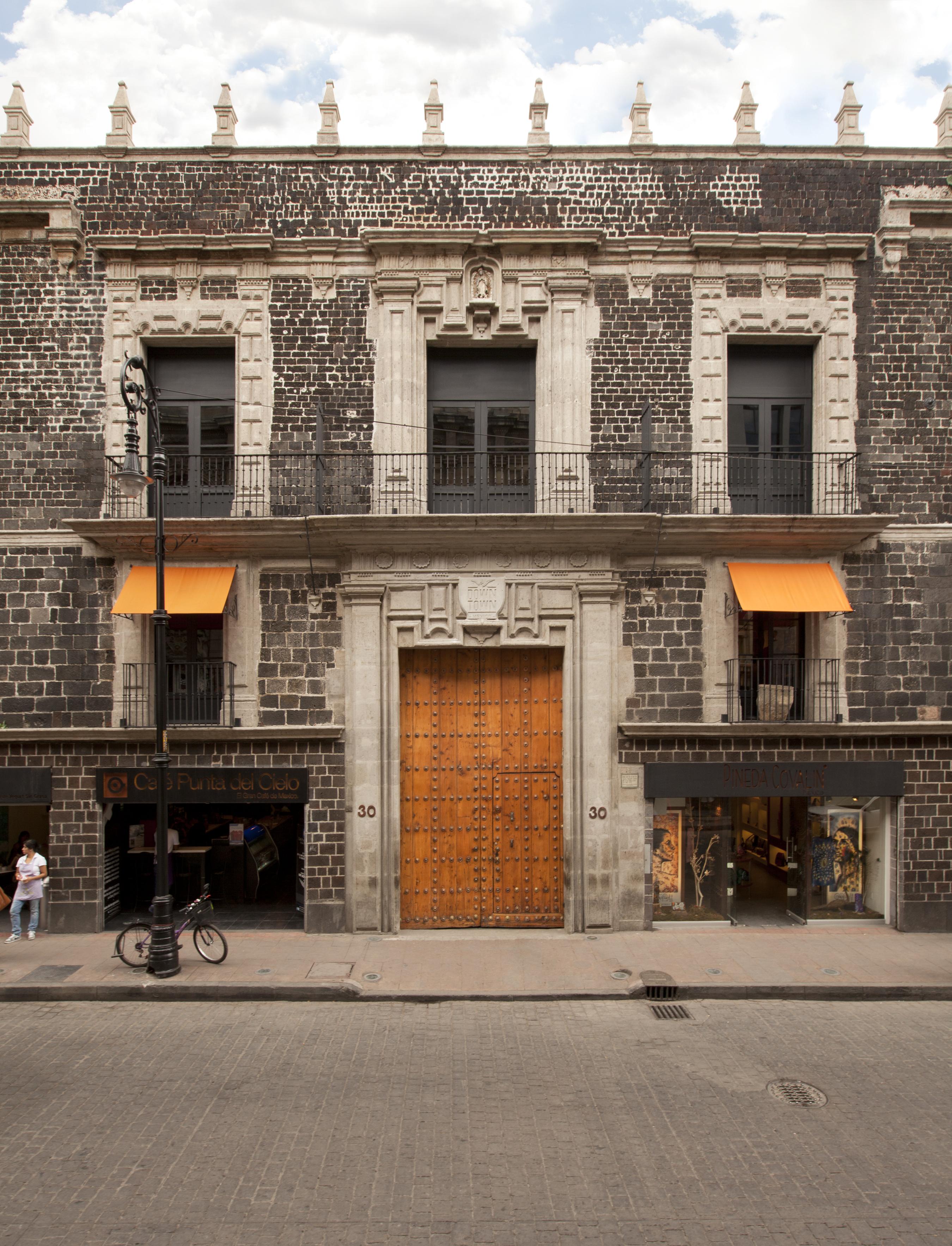 Downtown Mexico Hotel Exterior photo