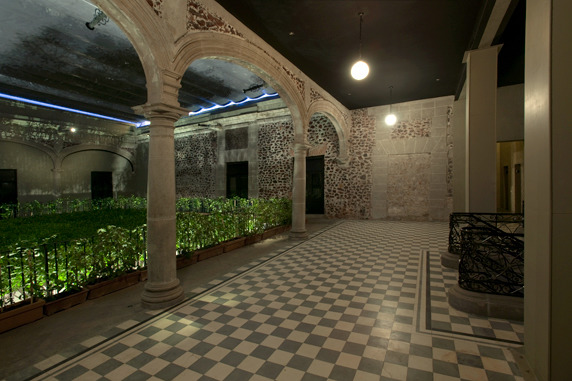 Downtown Mexico Hotel Exterior photo