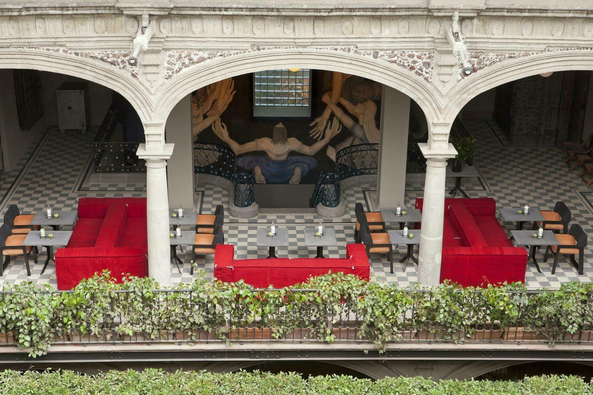 Downtown Mexico Hotel Exterior photo